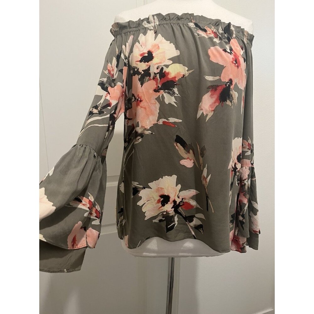 White House Black Market Medium Off the Shoulder Blouse Cottagecore Boho Fairy